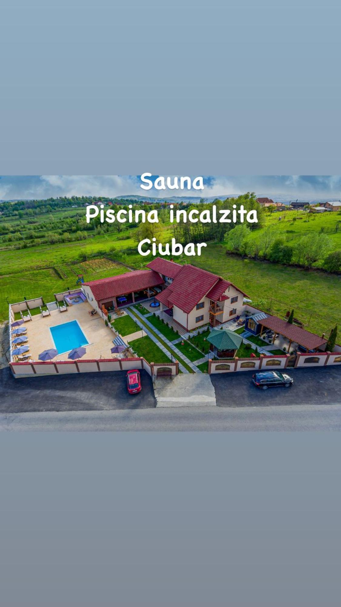 Pensiunea Adrian Novaci-Străini Dış mekan fotoğraf